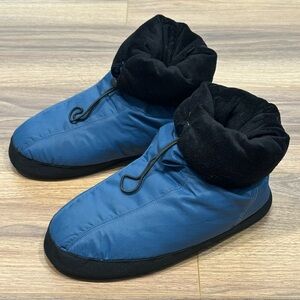 REI Vintage Down Insulated Puffy Slippers in Blue/Black Size Mens 9?